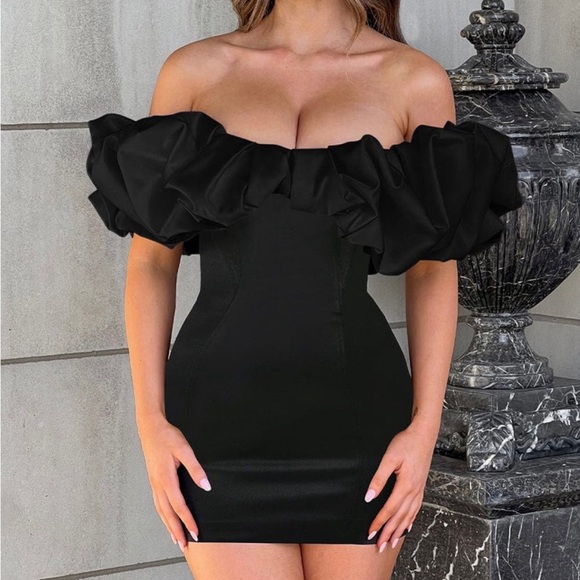 babyboo Dresses & Skirts - Elegant Black Off-Shoulder Dress